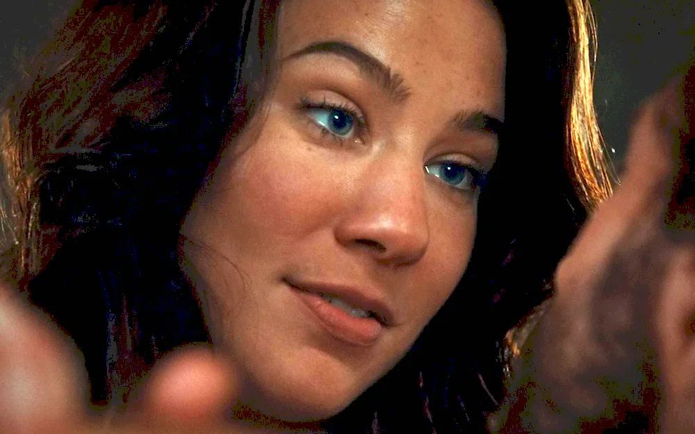 Lynn Collins