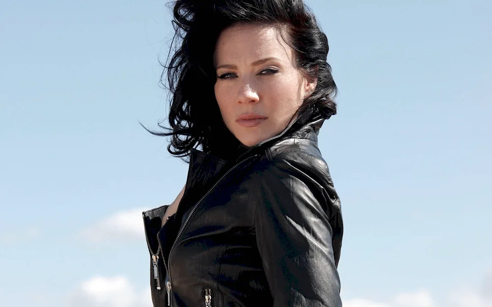 Lynn Collins Collins in a swimsuit