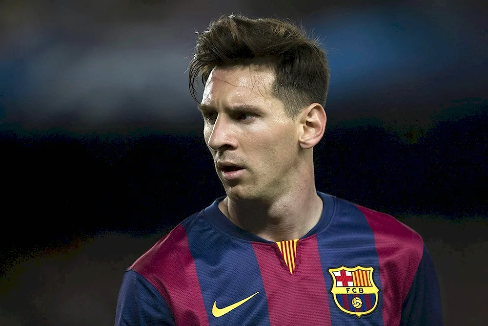 Lionel Messi hairstyle