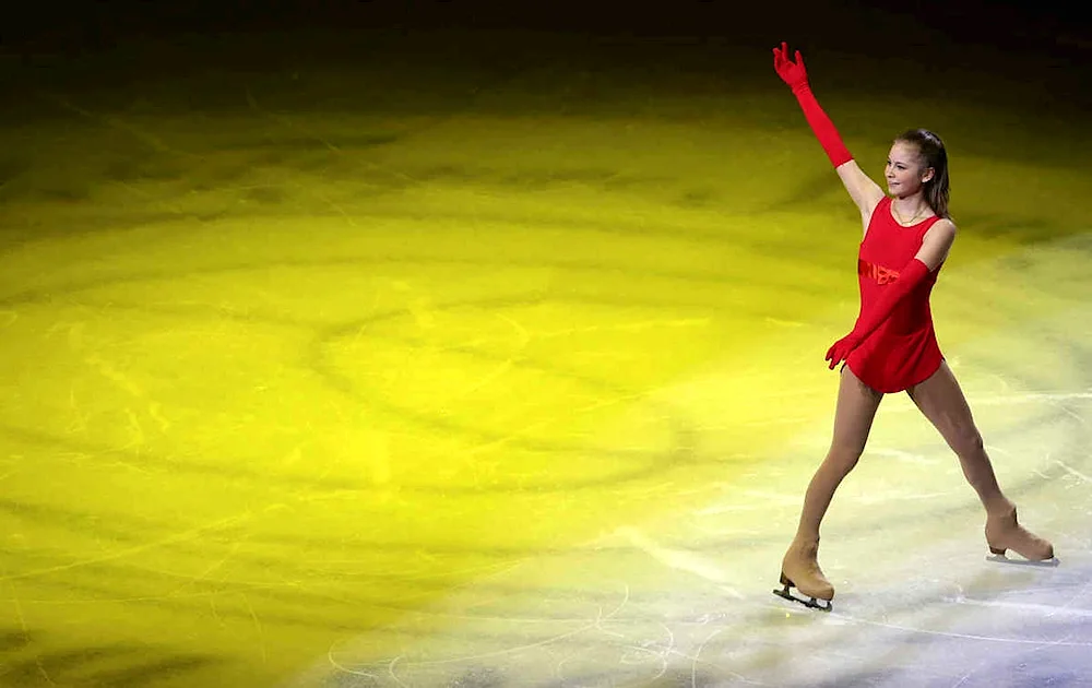 Lipnitskaya figure skater