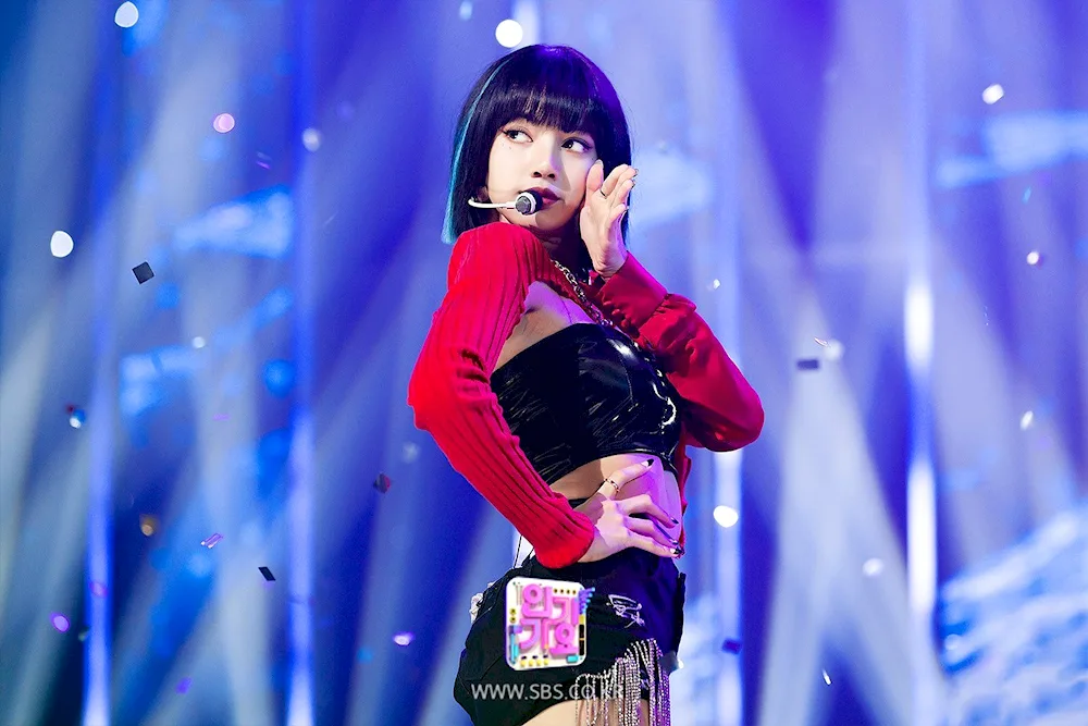 Lisa Black Pink 2022