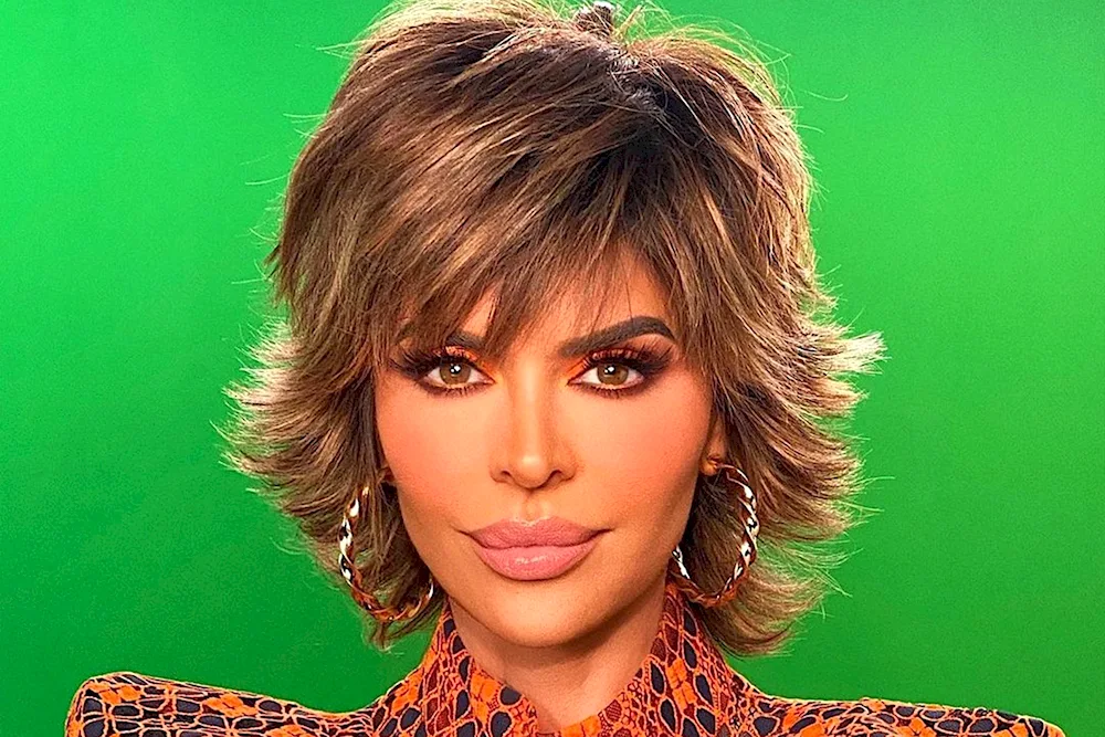 Lisa Rinna. Rinna haircut