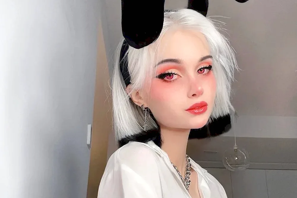 Lissa AVEMI