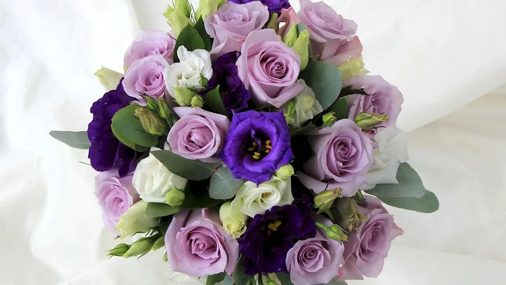 Roses and Eustoma