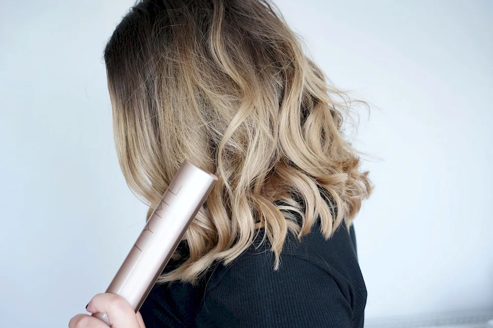 Lock curls with iron