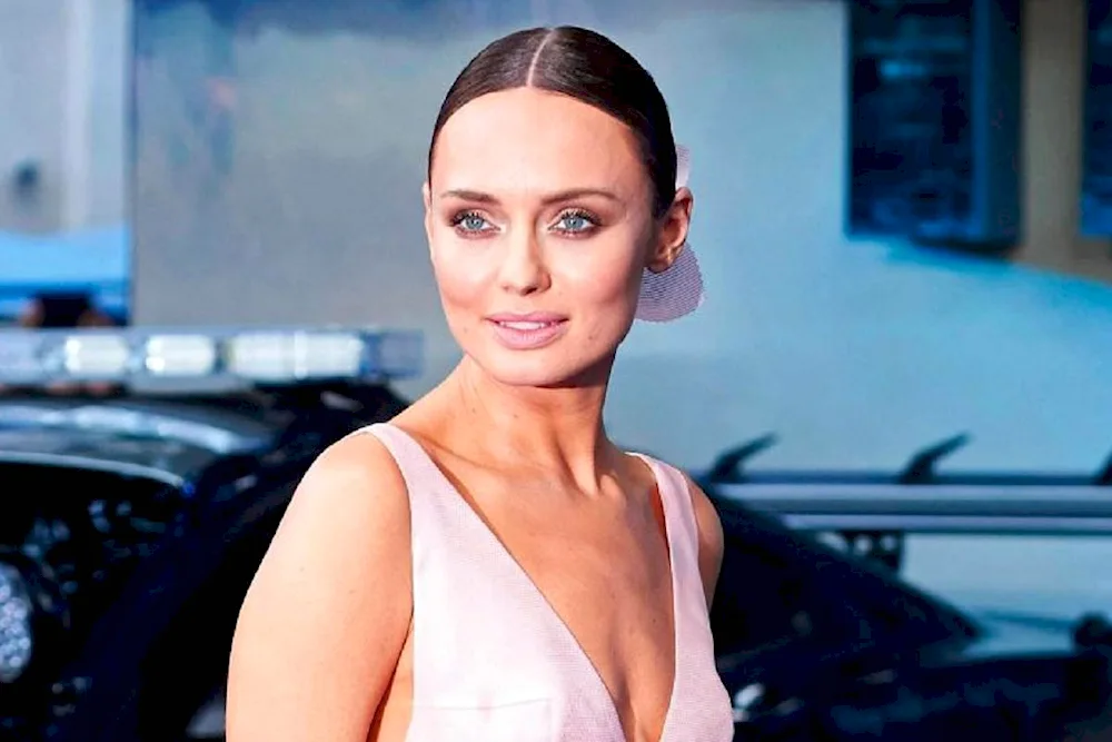 Laura Haddock