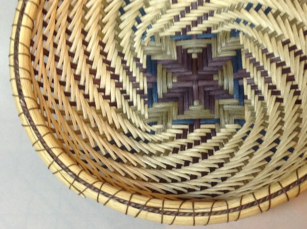 Lose knot weaving