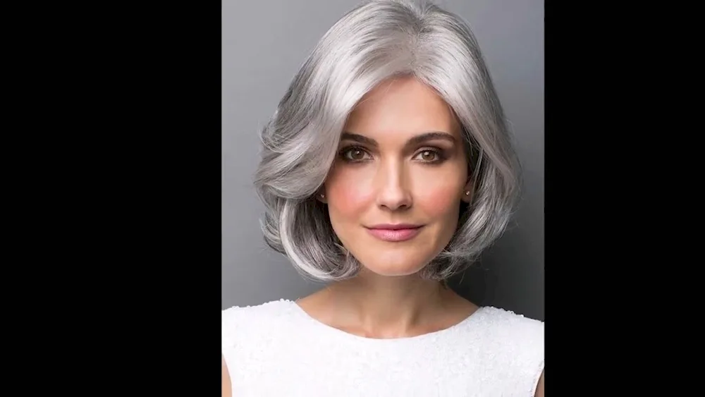 Daphne Hicks Grey hair
