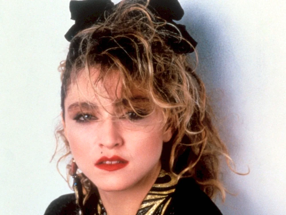Patricia's 90s hairstyle x
