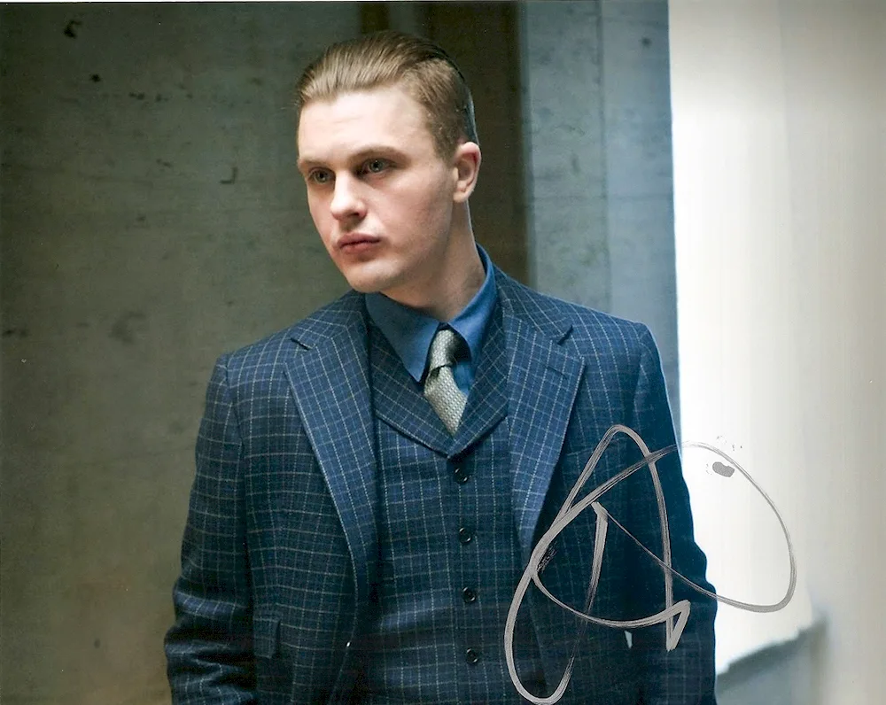Michael Pitt Underground Empire