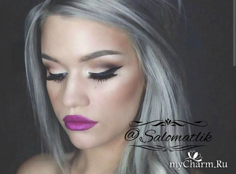 Pixie grey blonde