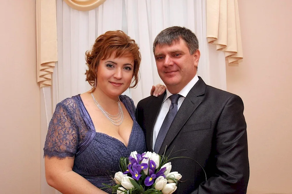Makeup for wedding for mum of groom