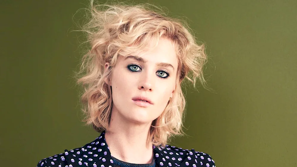 Mackenzie Davis