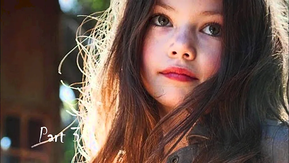 Mackenzie Foy is black and handsome