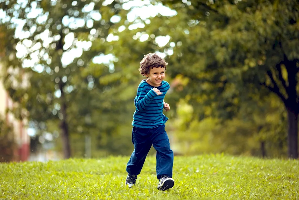 Children running from school