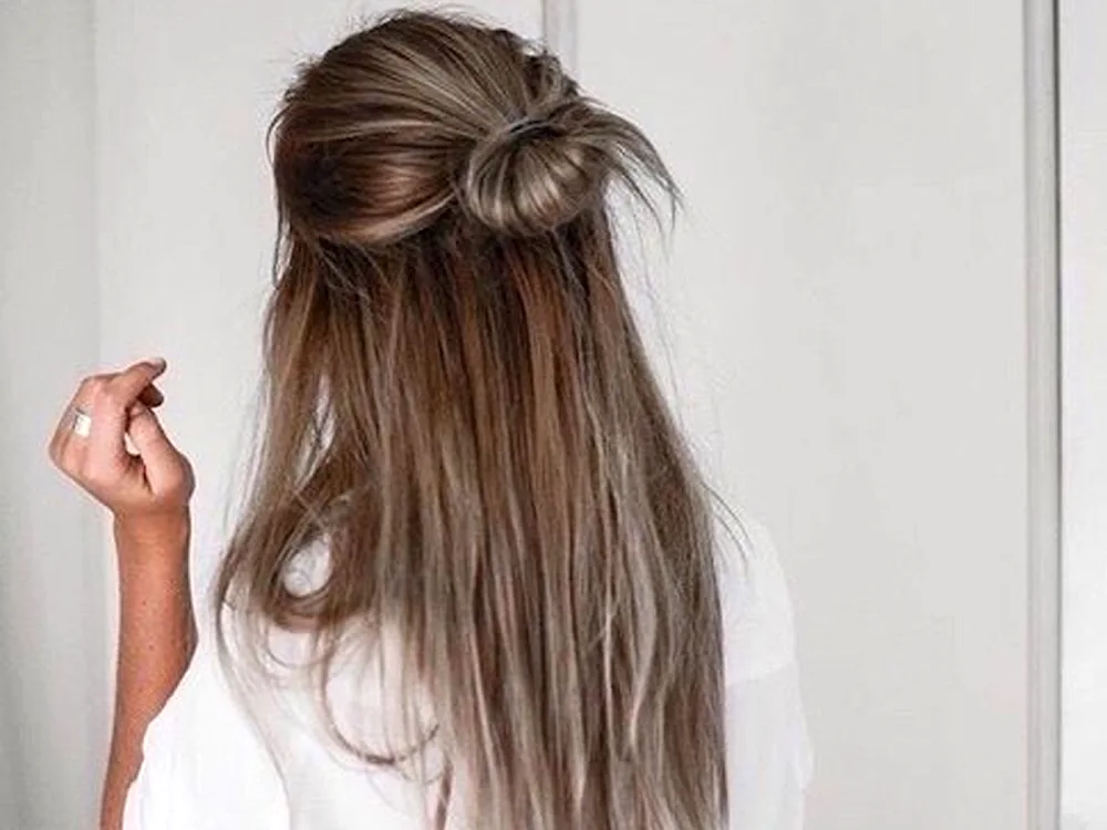 Malvinka ponytail with bun