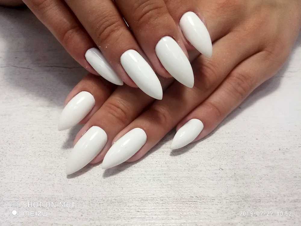 Almond shape manicure