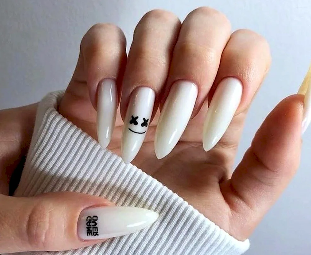 Matte nude raffian