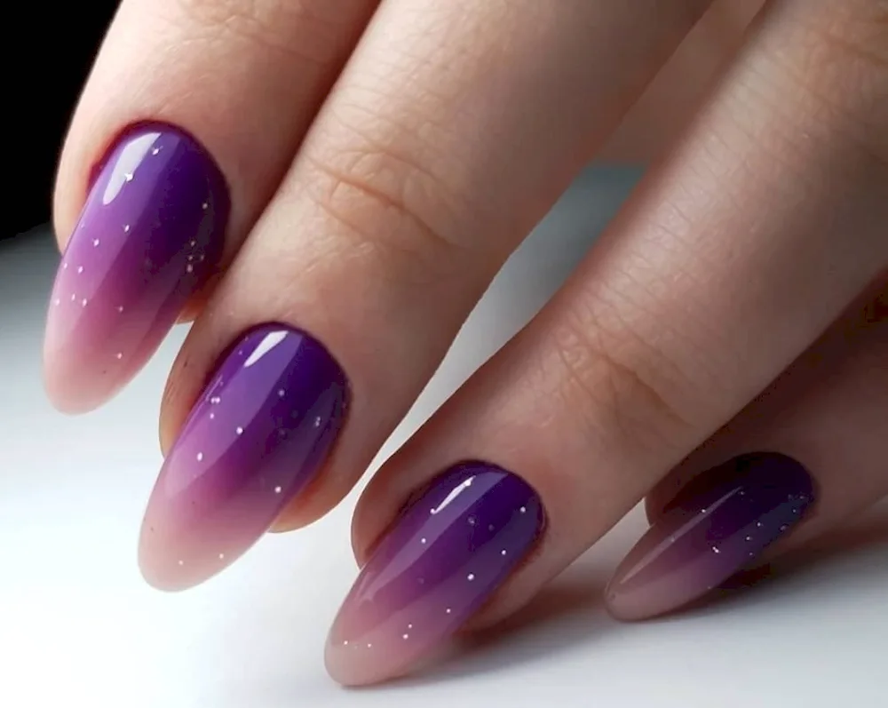 Sharp almond nude