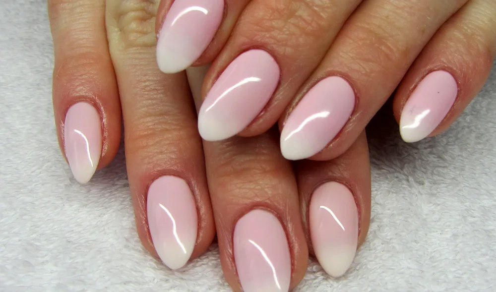 Almond Almond nail shape