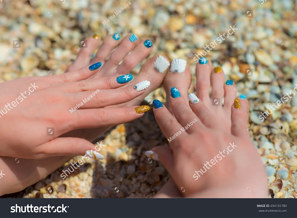 Sea manicure