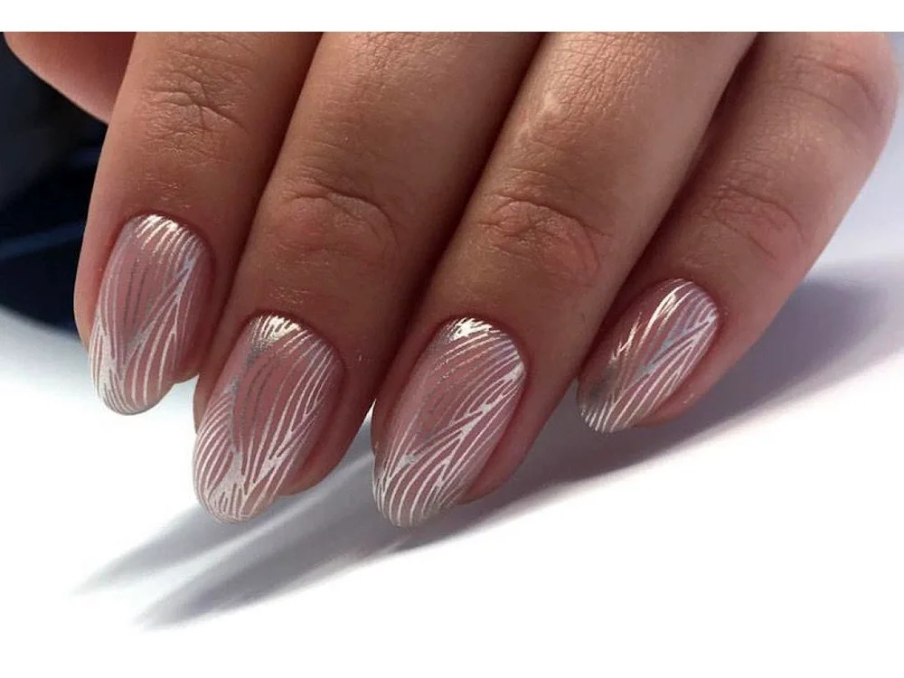 Nude manicure 2023 almond