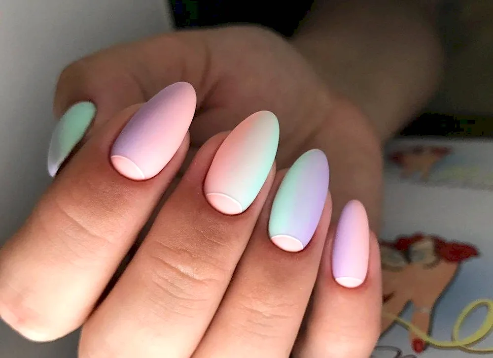 Matte stiletto almond gradient manicure