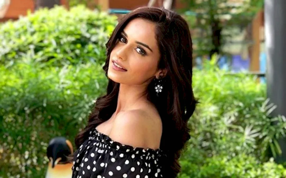 Manushi Chhillar