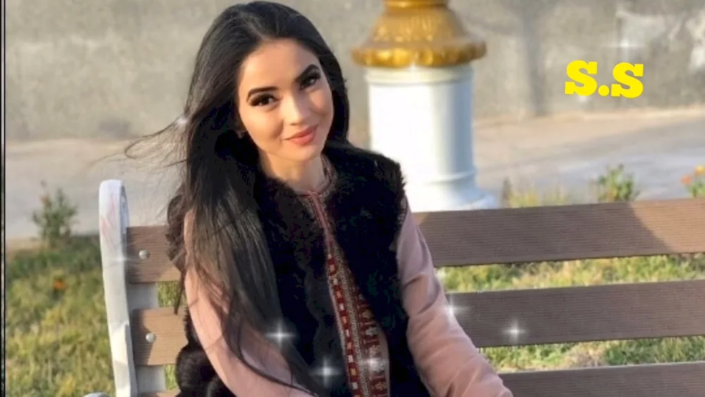 Maral Durdyeva singer Turkmenistan