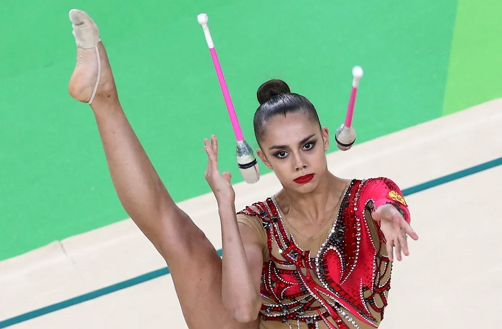 Arina Alekseevna Averina and Dina Averina