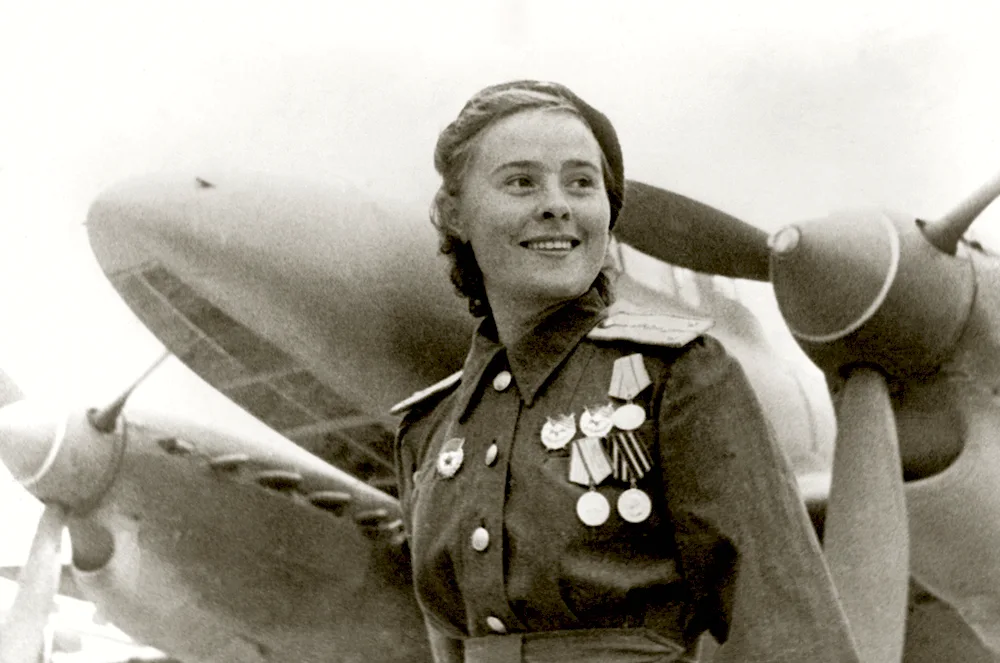 Mariya Dolina is a pilot hero of the Soviet Union. Union