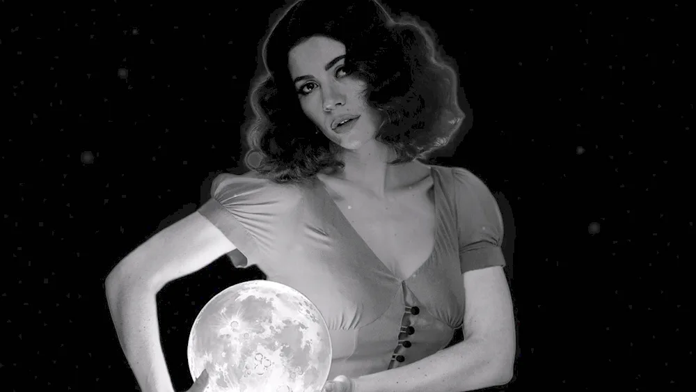 Marina Shimkovich and the Diamonds