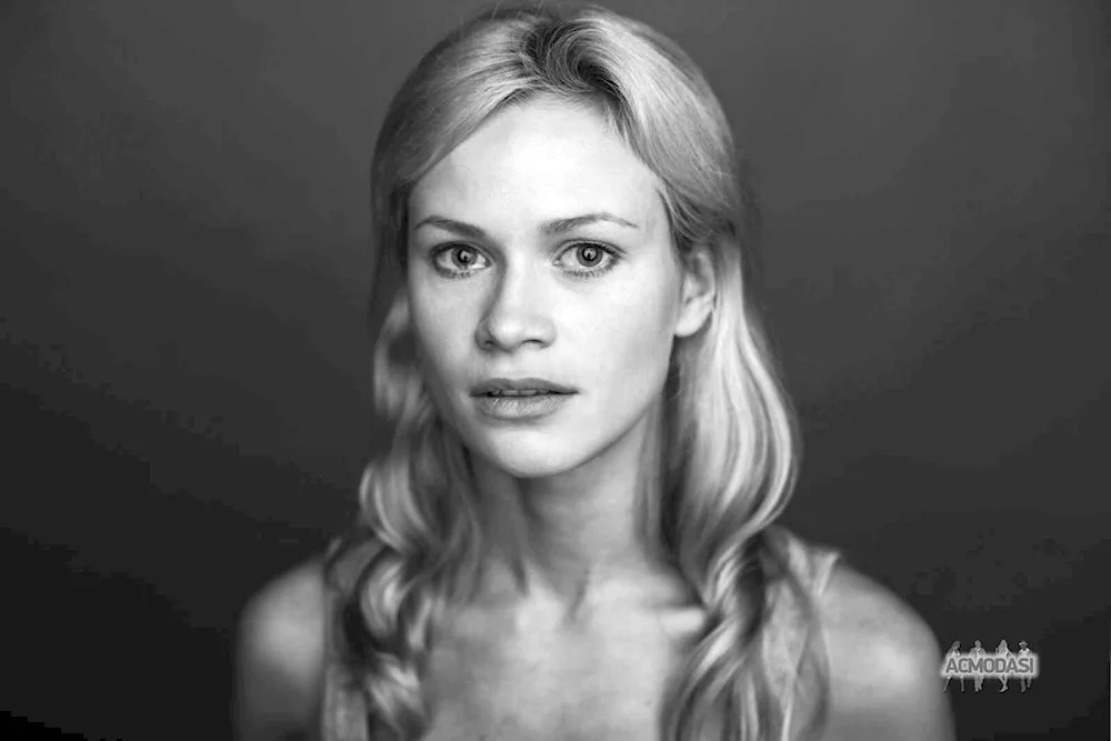 Marina Domozhirova