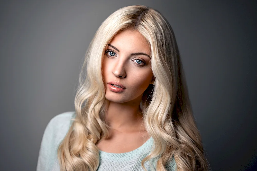 Russo caramel mocha hair colour