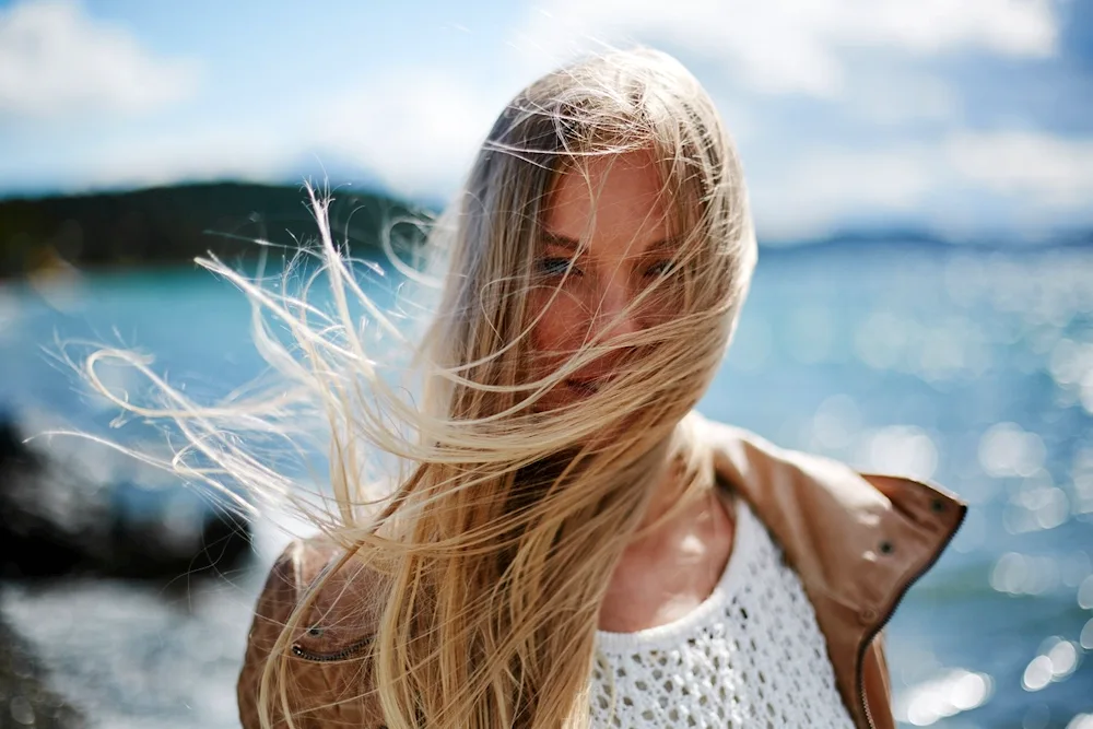 Martin kyun blonde