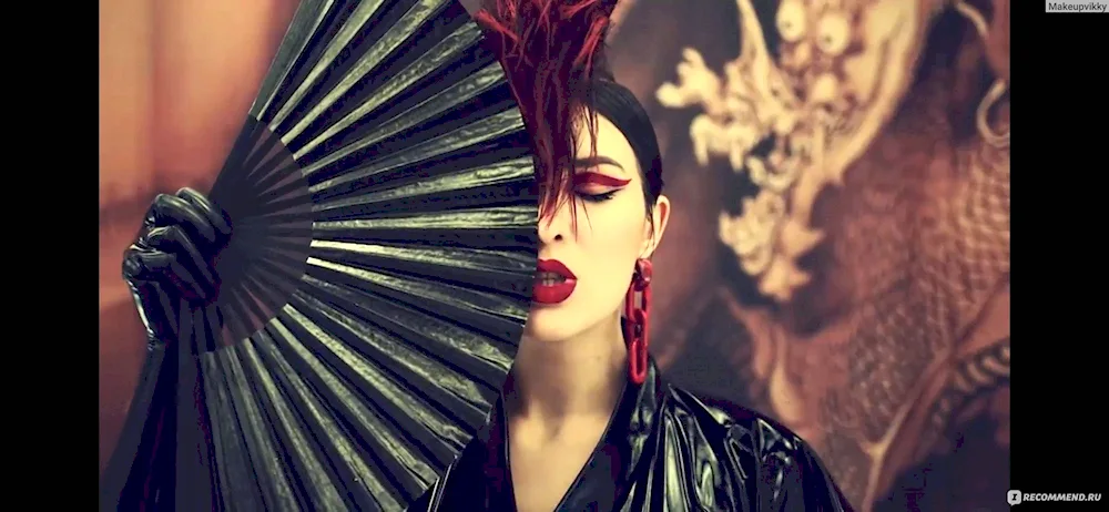 Maruv singer