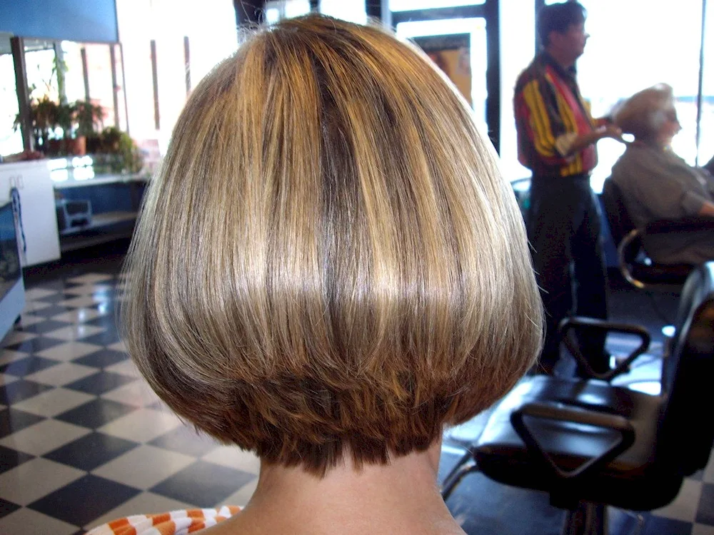 Medium bob bob bob bob.