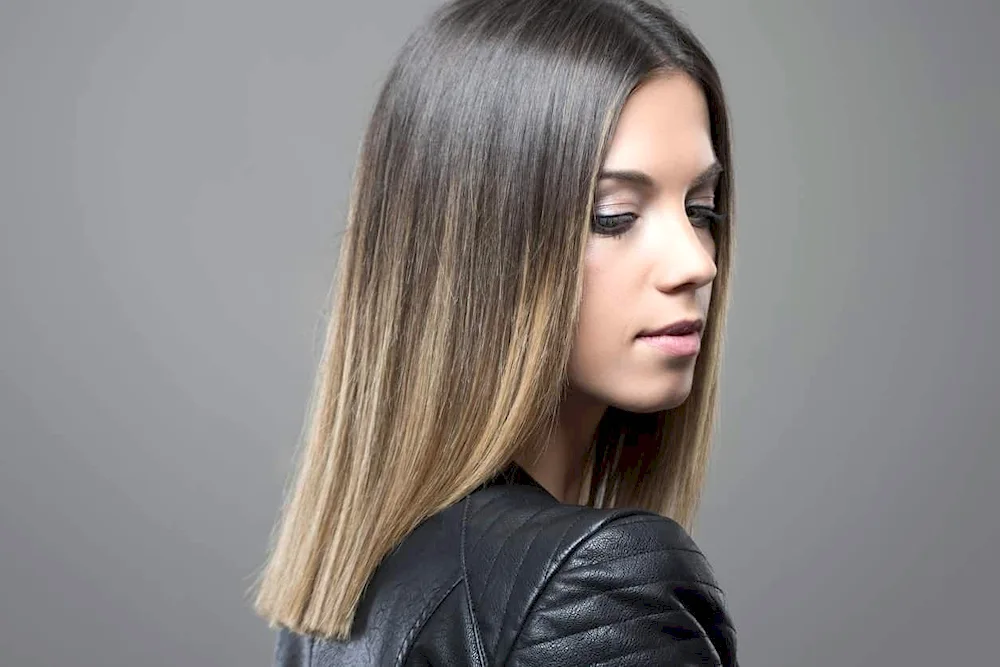 Balayage hair colouring