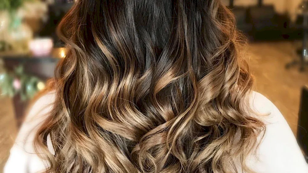 Balayage shatush ombré hair colouring for dark hair