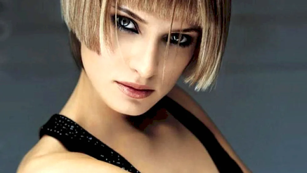 Pepel coloured bob