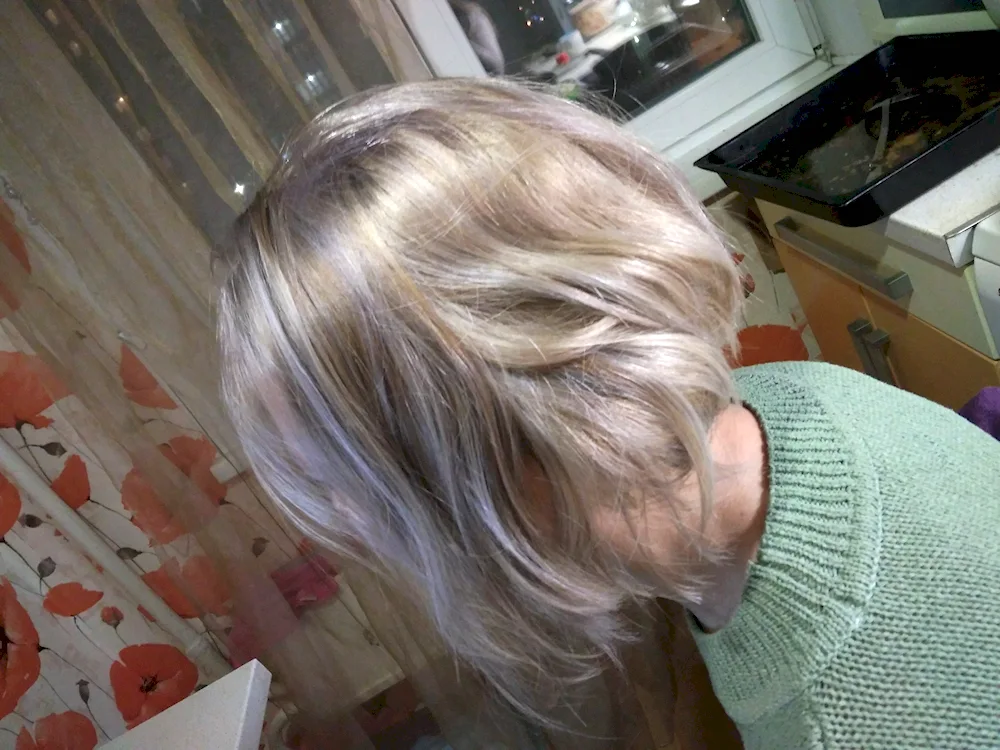 Blooming root balayage