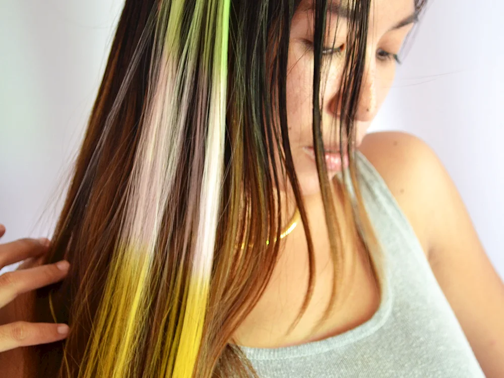 Pink ombré on dark hair
