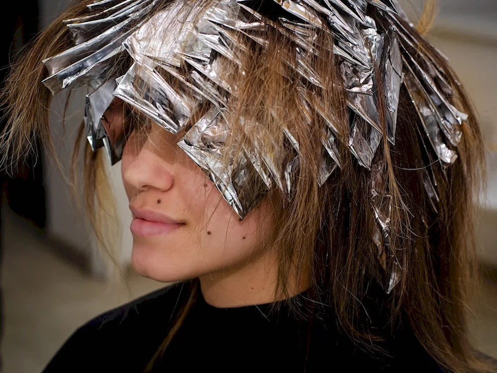 Foil hair colouring