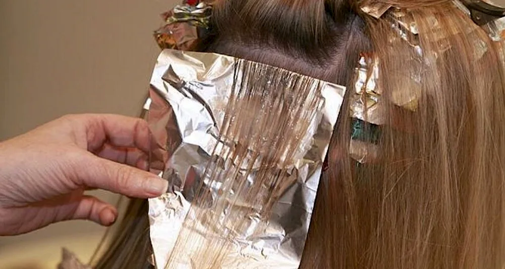 Foiled hair colouring
