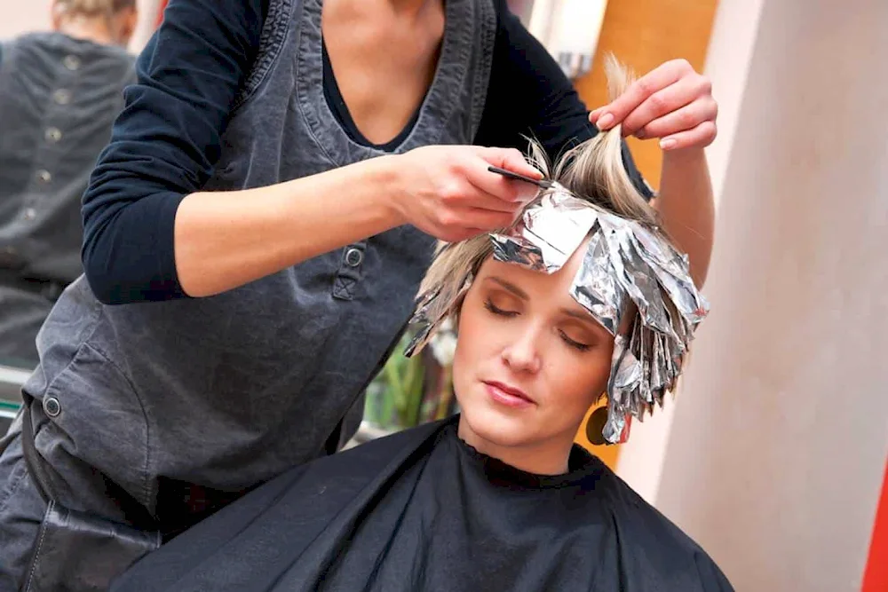 Brush hair colouring