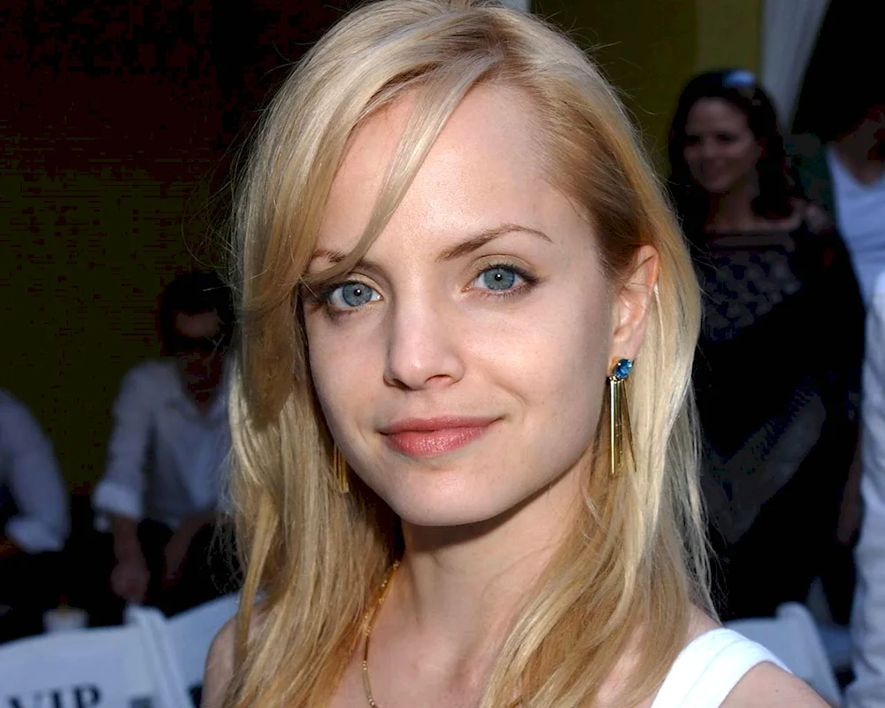 Mena Suvari