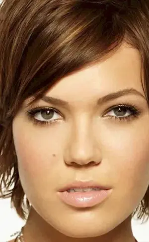 Mandy Moore Cascade