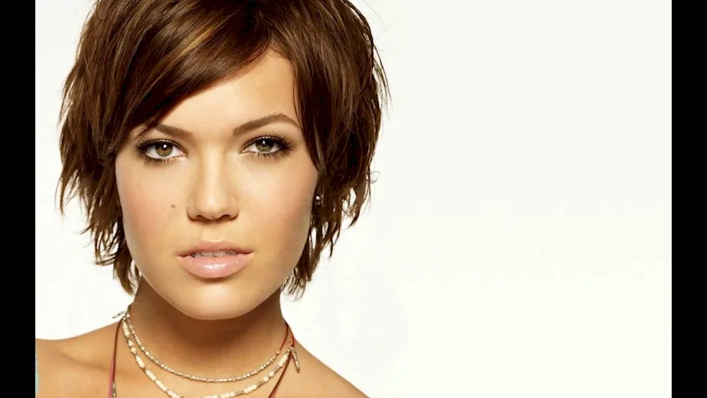 Mandy Moore Cascade haircut