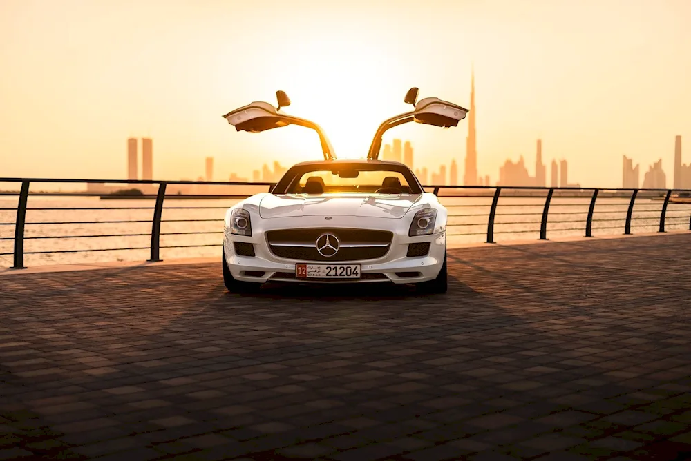 Mercedes Benz 4k