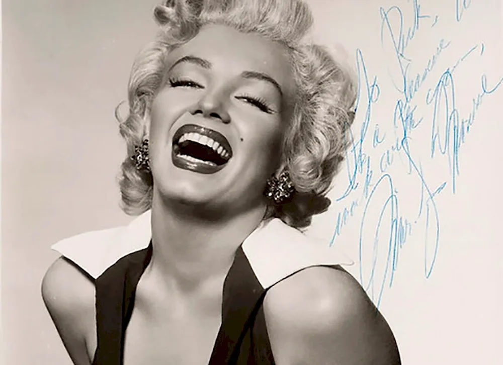 Charlise Theron as Marilyn Monroe